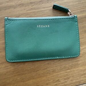 Sezane leather card holder in sea green!
